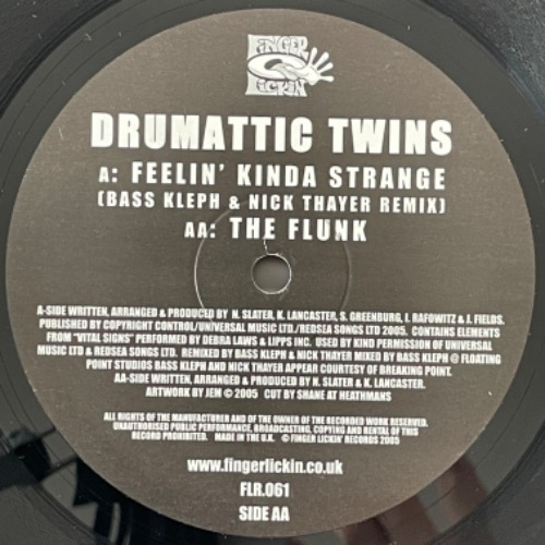 Drumattic Twins - Feelin&#039; Kinda Strange (Remix) / The Flunk