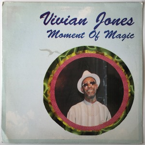 Vivian Jones - Moment Of Magic