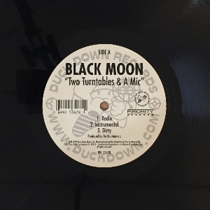 Black Moon - Two Turntables &amp; A Mic