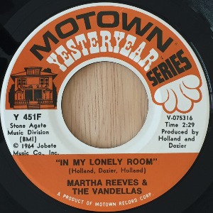 Martha Reeves &amp; The Vandellas - Dancing In The Street / In My Lonely Room