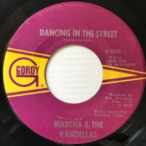 Martha &amp; The Vandellas - Dancing In The Street